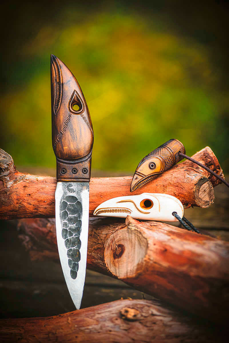 Nature morte et couteau viking