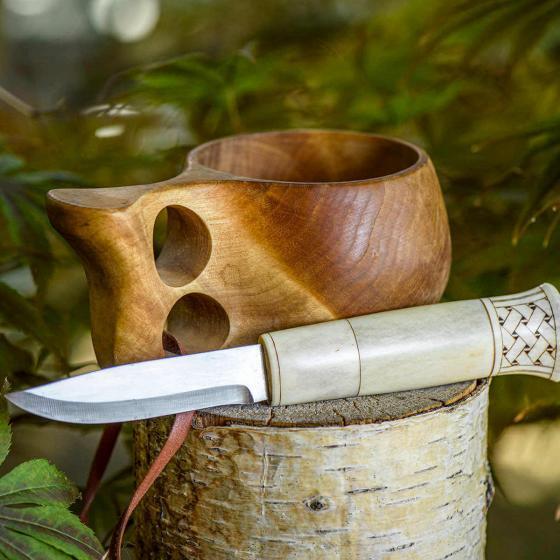 Puukko avec une kuksa