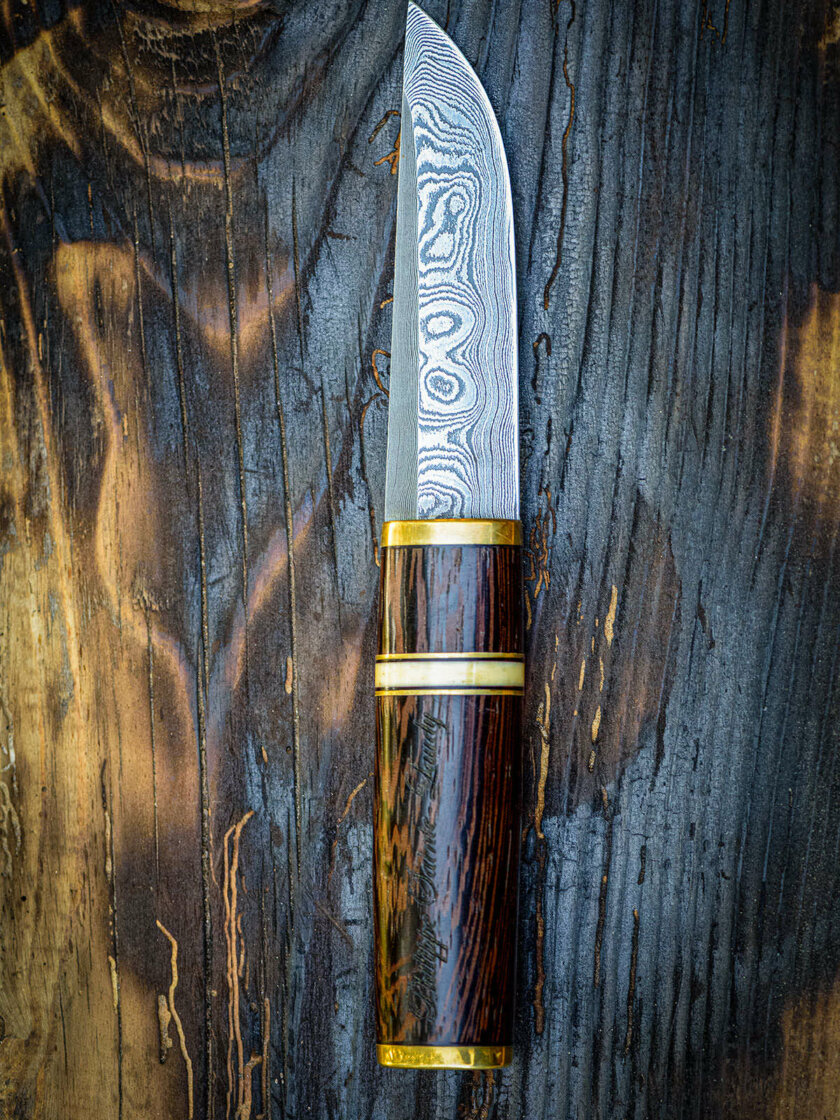 Puukko Damas avec ma,che ébène